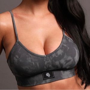 Darc Sport Lobos Everson Seamless Sports Bra in the color “Wolf Gray Marble.”